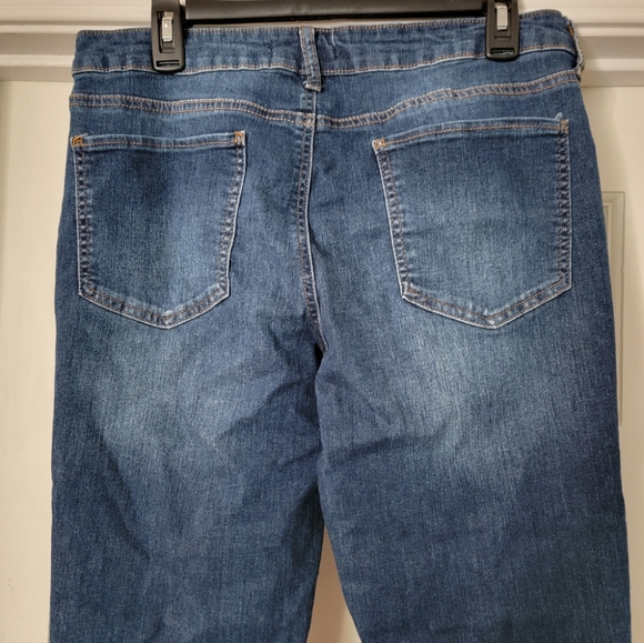 Junior's "SO"  Low Rise Bootcut Jeans. Size 15 / 32 EUC - Picture 3 of 10